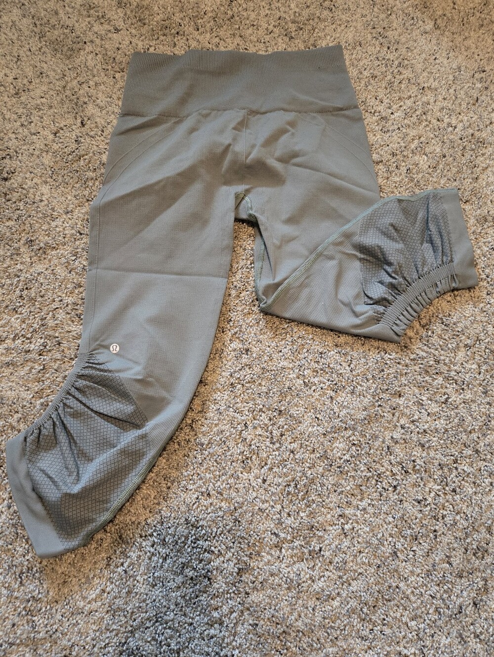 lululemon athletica Awakenings Gray Capri Leggings with Gathered Hems